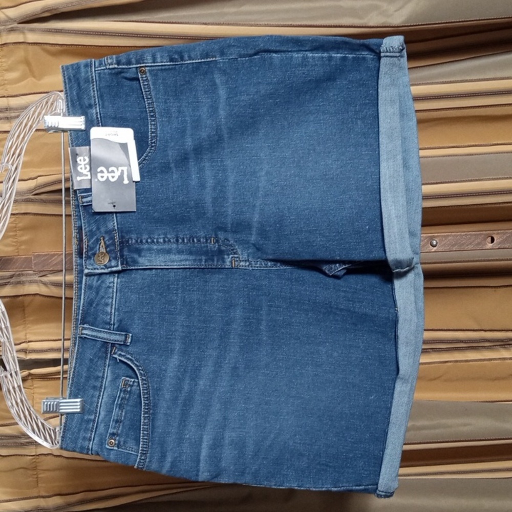 WOMEN'S LEE JEANS SIZE 16M
